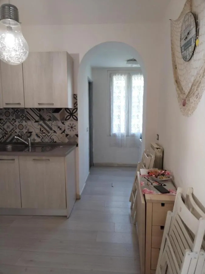 Casa Shanty La Spezia 0*,